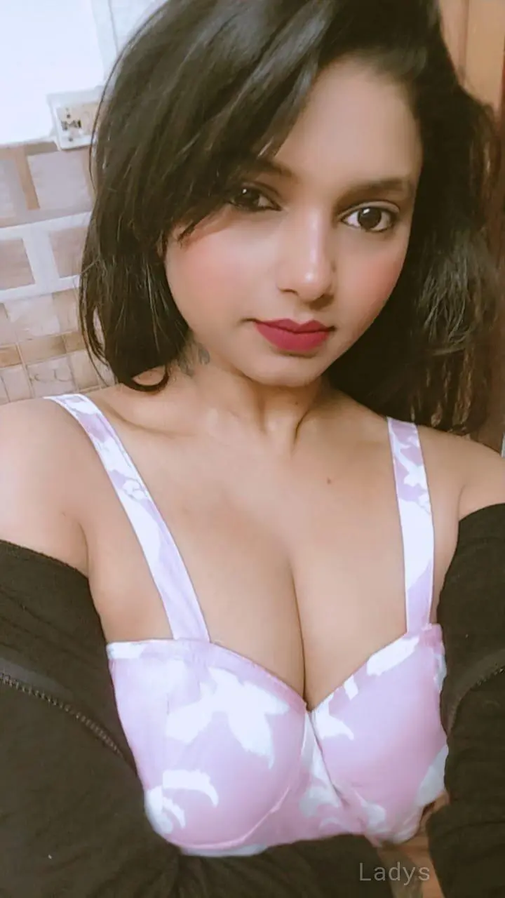 Ankita, 24 years brunette escorts in Chennai, height 153 sm, Weight kg