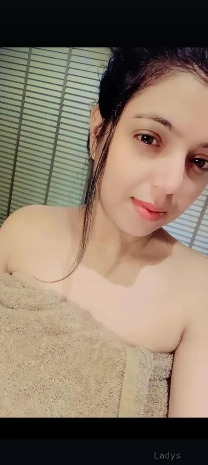 Best Escort Real Girl Friend Experience,  years brunette escorts in Chennai, height  sm, Weight  kg