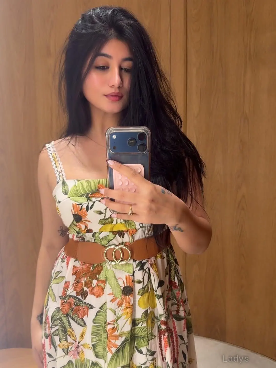 Bhumi, 23 years brunette escorts in Chennai, height 154 sm, Weight  kg