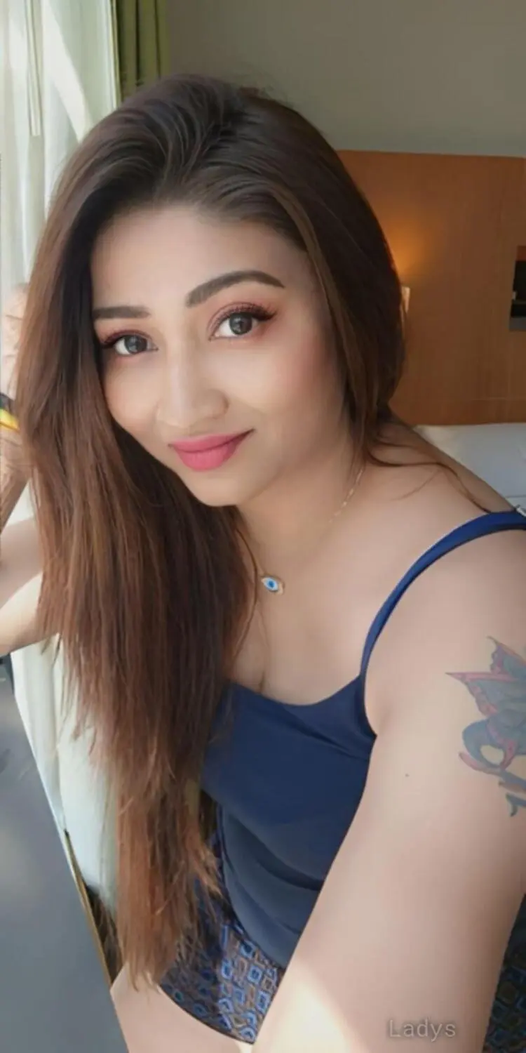 Candy, 21 years brunette escorts in Chennai, height 148 sm, Weight  kg