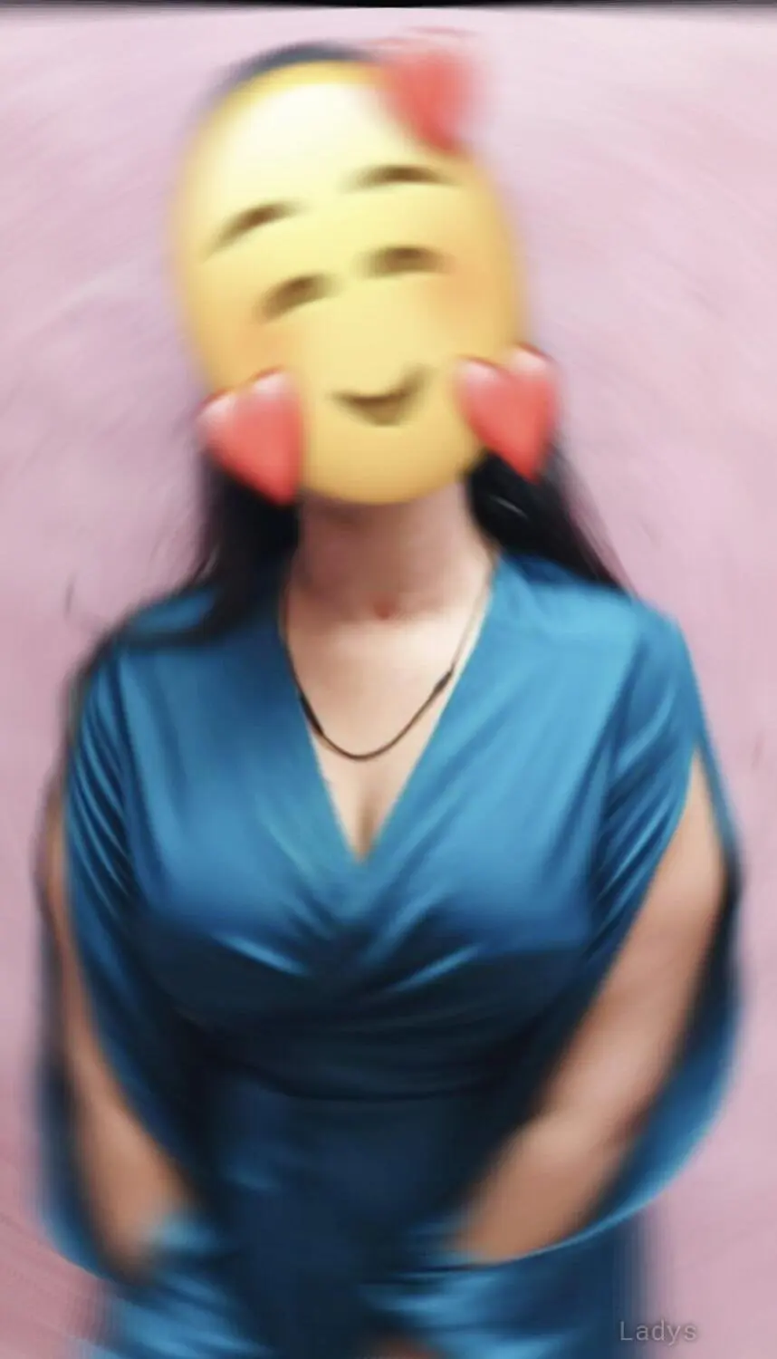 Catalina, 23 years brunette escorts in Chennai, height 155 sm, Weight kg