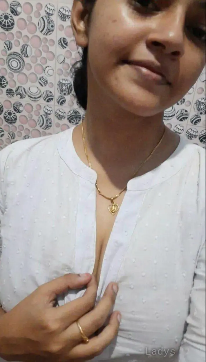 Chennai, 24 years brunette escorts in Chennai, height 167 sm, Weight  kg