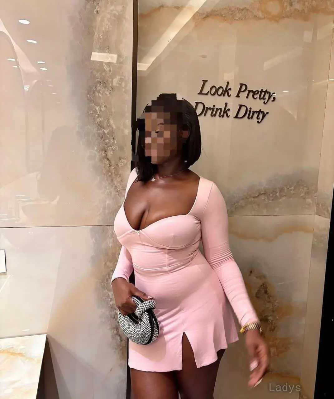 Keysha, 23 years brunette escorts in Chennai, height 153 sm, Weight kg