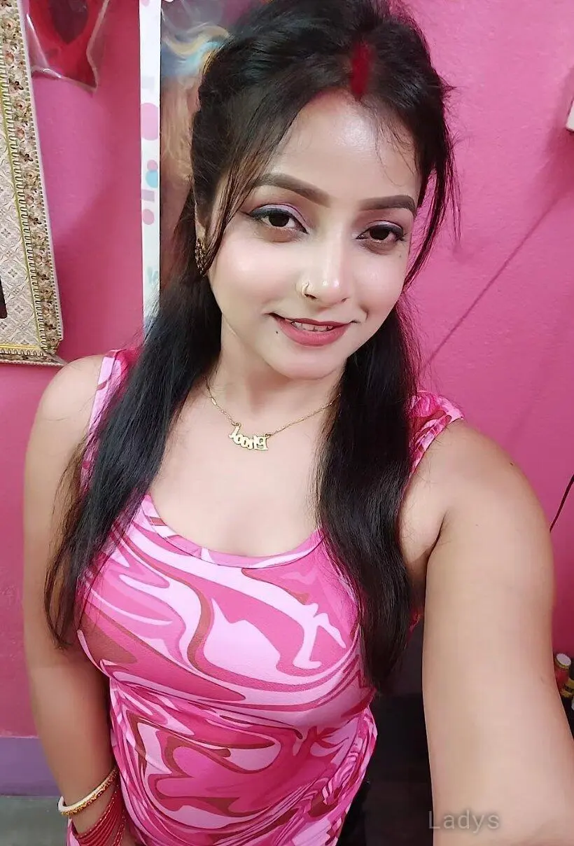 Mayra, 22 years brunette escorts in Chennai, height 150 sm, Weight kg