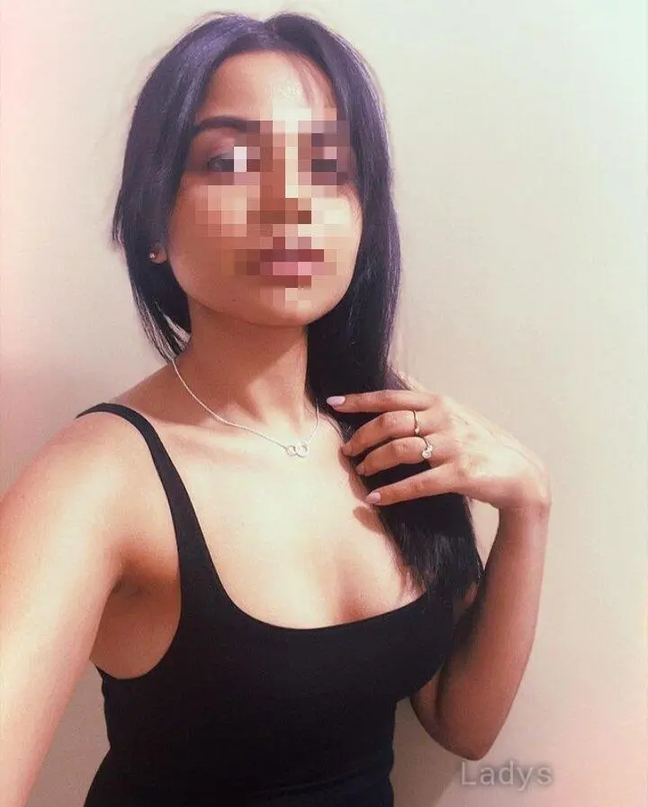 Mitali, 25 years brunette escorts in Chennai, height 154 sm, Weight  kg