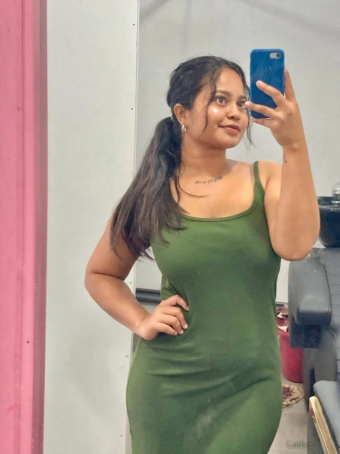 Neelam, 25 years brunette escorts in Chennai, height  sm, Weight  kg