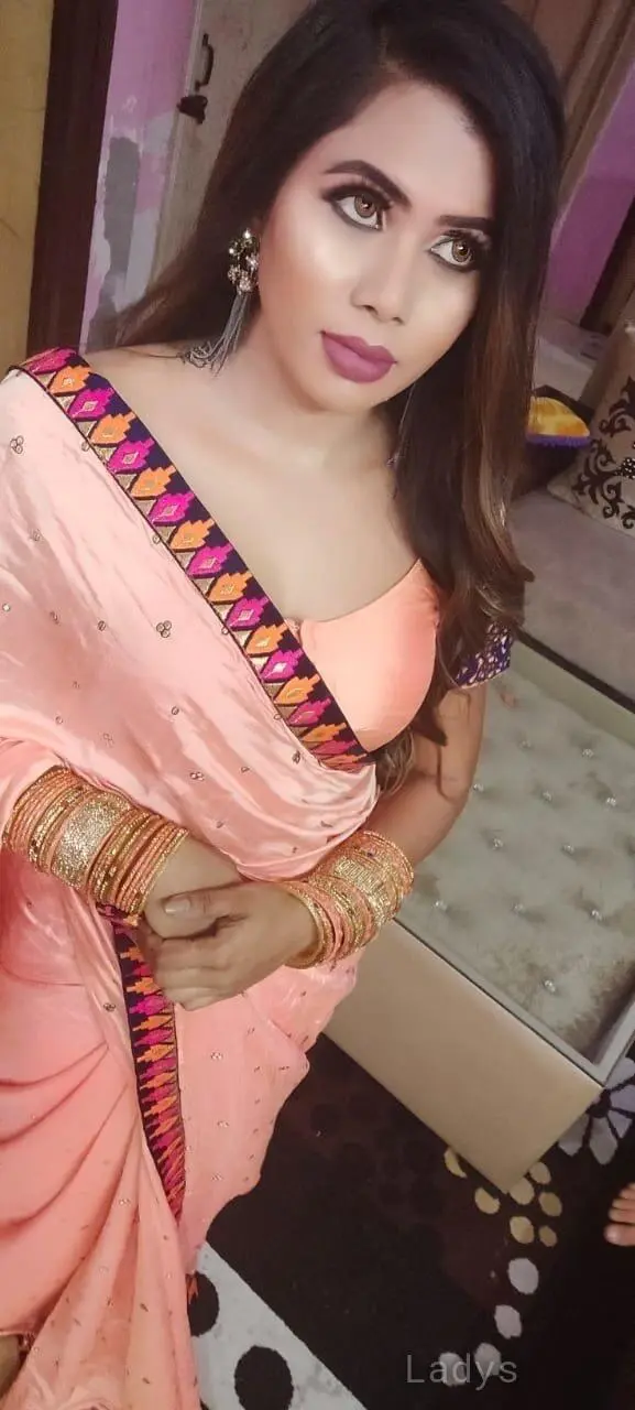 no upfront payment Nidika escorts girl,  years brunette escorts in Chennai, height  sm, Weight  kg