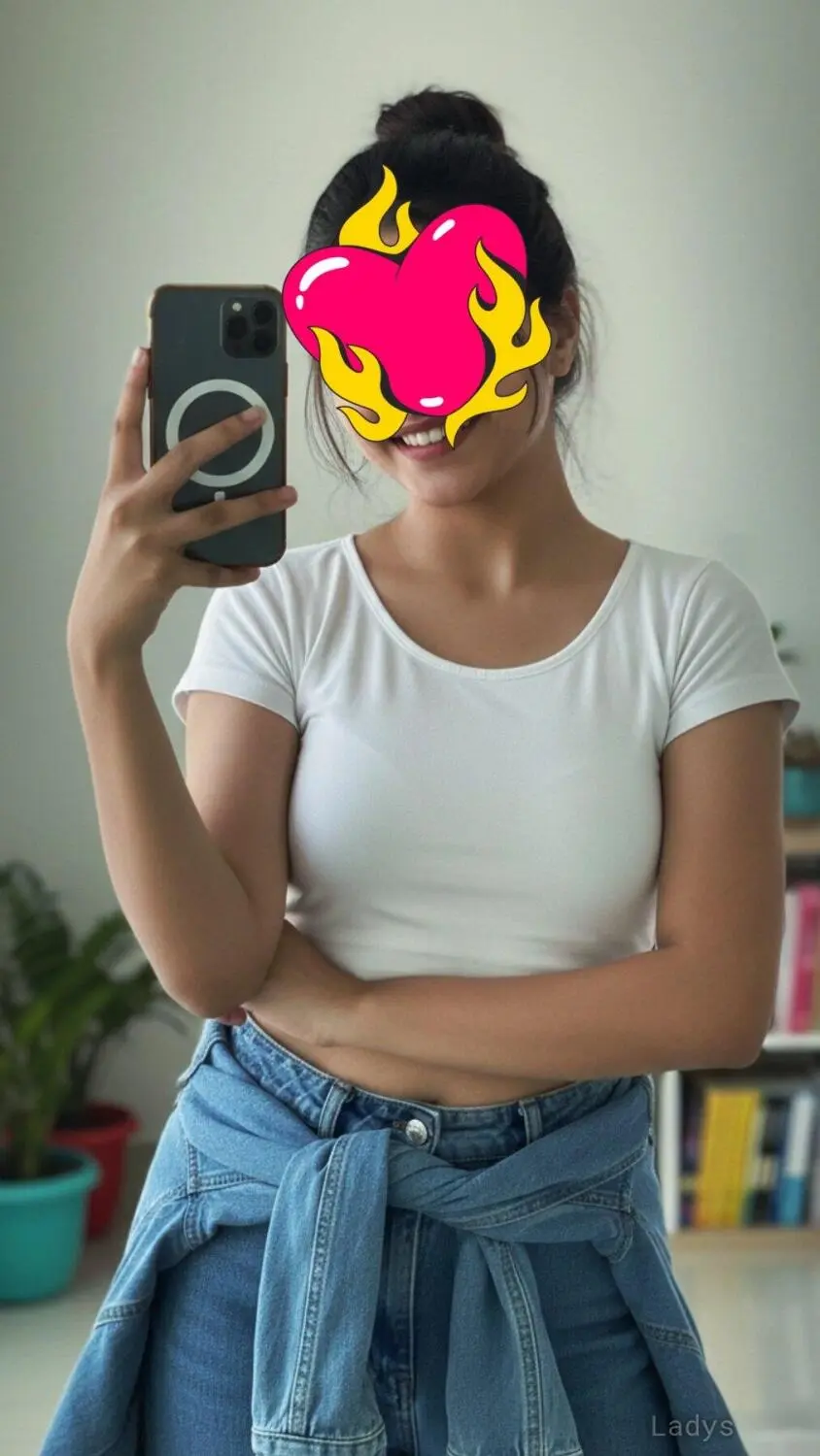 Priti, 25 years brunette escorts in Chennai, height 165 sm, Weight kg