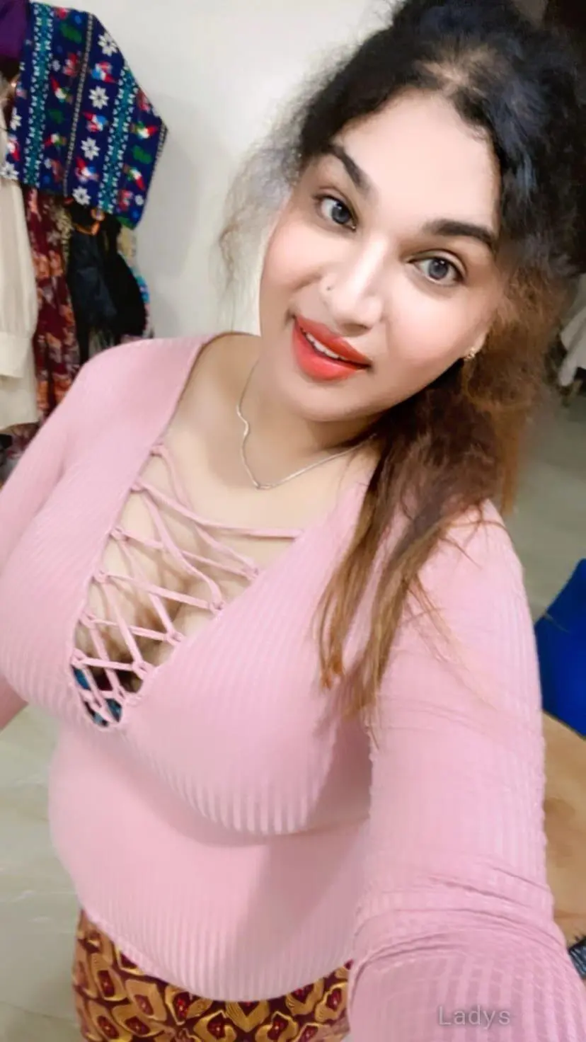 Rihana, 26 years brunette escorts in Chennai, height 168 sm, Weight  kg-1