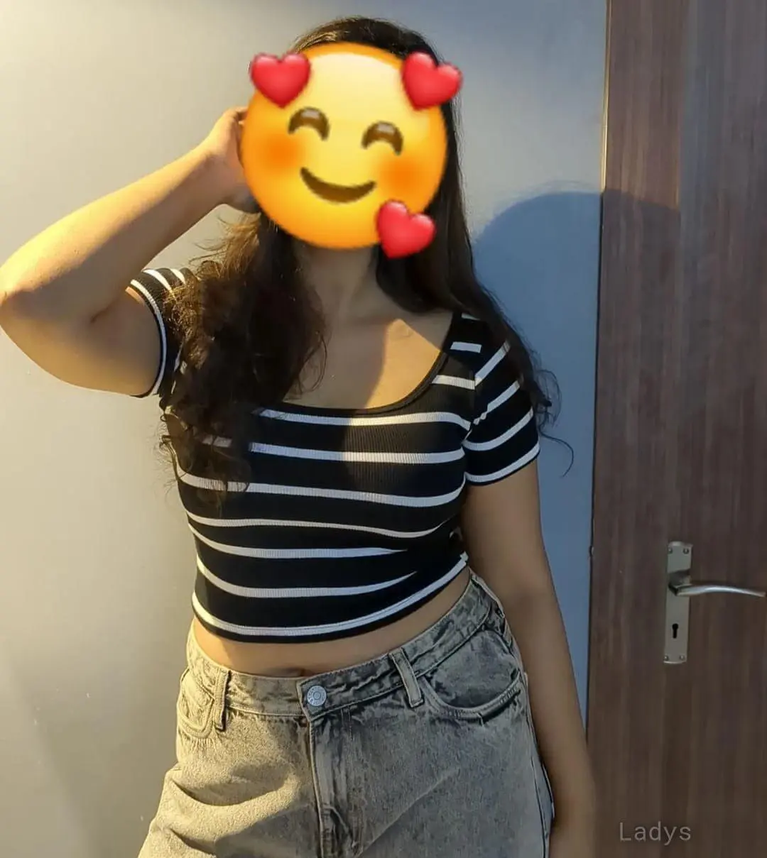 Rose, 22 years brunette escorts in Chennai, height 154 sm, Weight  kg