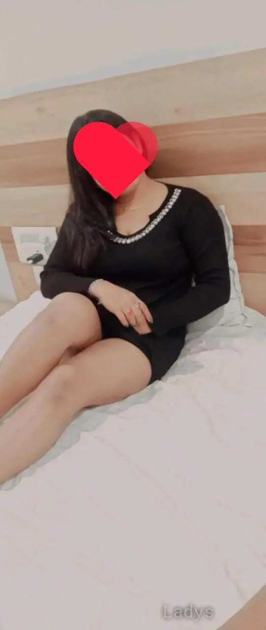 Shreya🦋Çam fun & Real méèt, 24 years brunette escorts in Chennai, height 155 sm, Weight kg