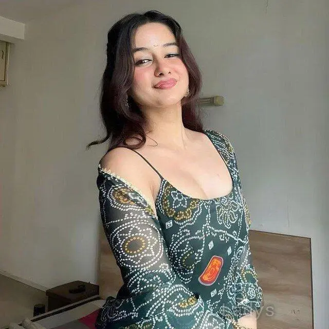 Tamil, 22 years brunette escorts in Chennai, height 176 sm, Weight  kg