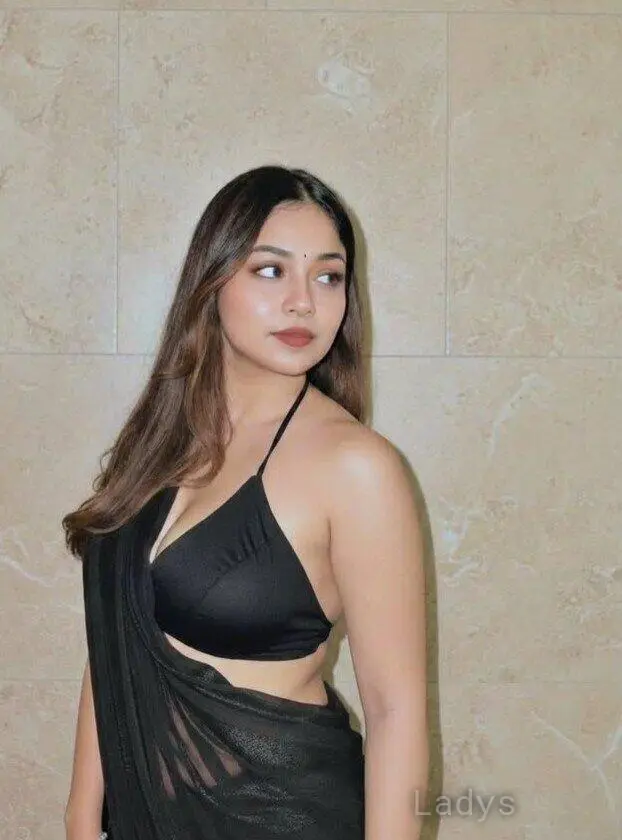 Tanisha, 23 years brunette escorts in Chennai, height 154 sm, Weight  kg