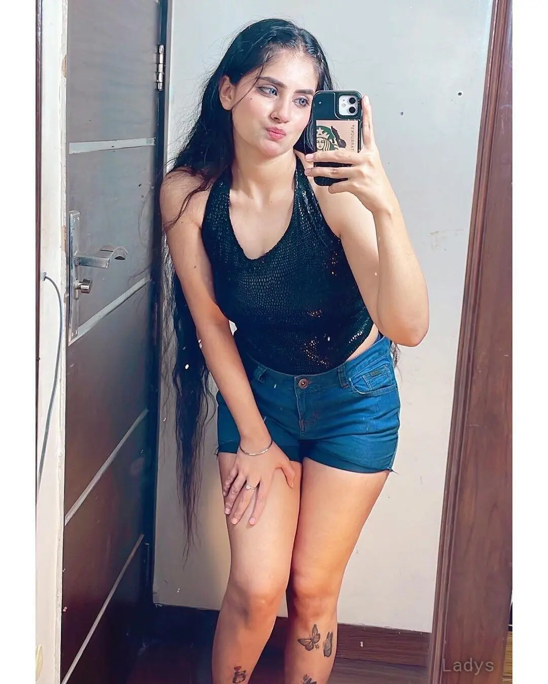 Zelena, 21 years brunette escorts in Chennai, height 154 sm, Weight kg