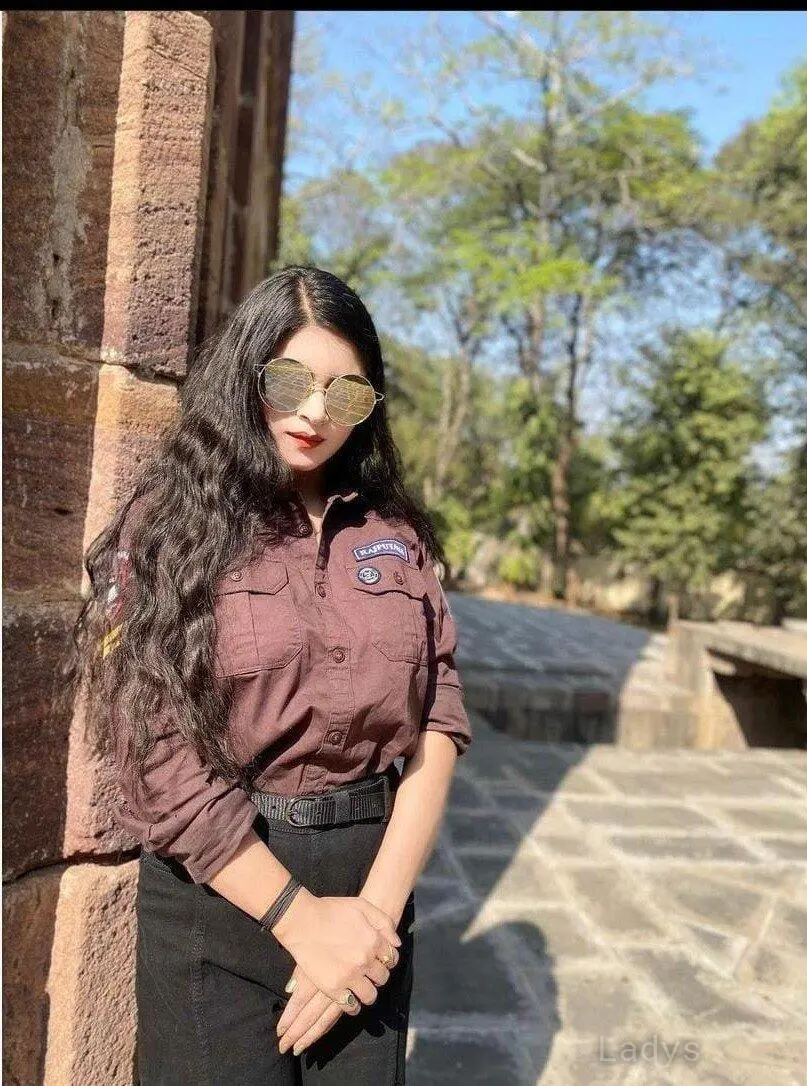 Sikha, 22 years brunette escorts in Coimbatore, height 168 sm, Weight kg