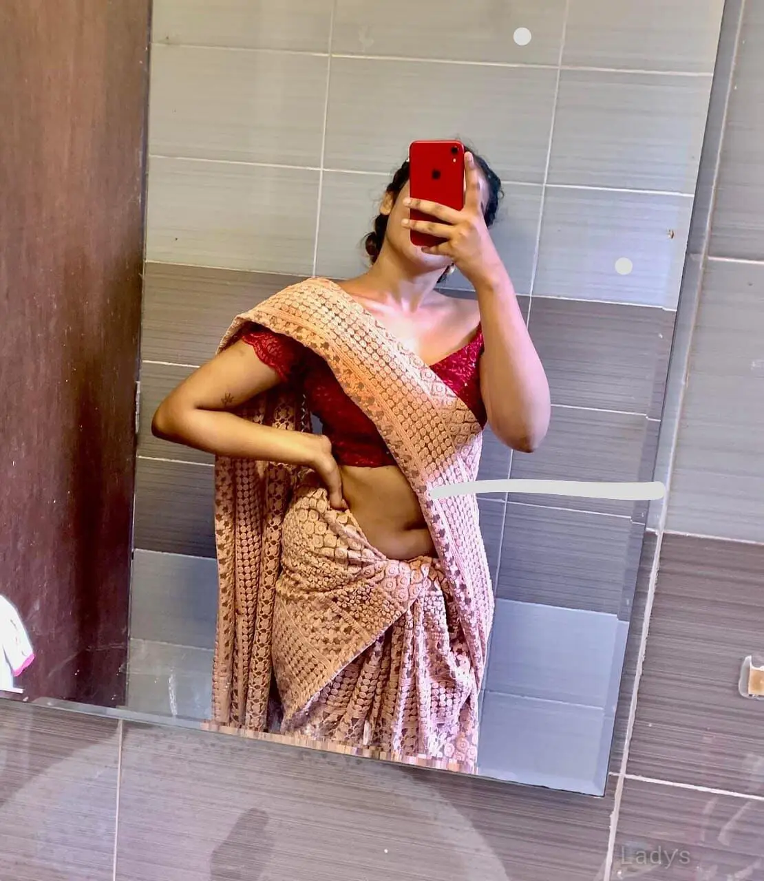 Anna, 22 years brunette escorts in Colombo, height 153 sm, Weight kg