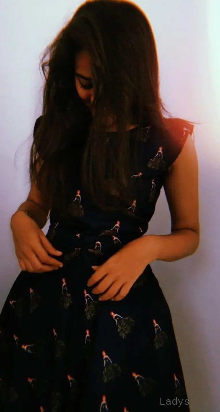 Dedunu, 22 years brunette escorts in Colombo, height 153 sm, Weight kg
