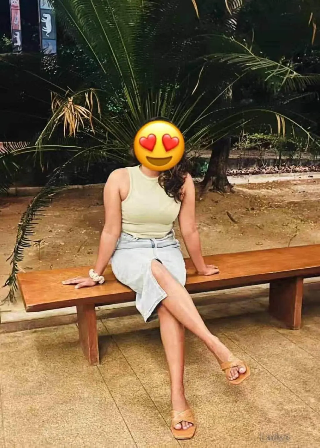Kenuli, 25 years brunette escorts in Colombo, height 158 sm, Weight kg