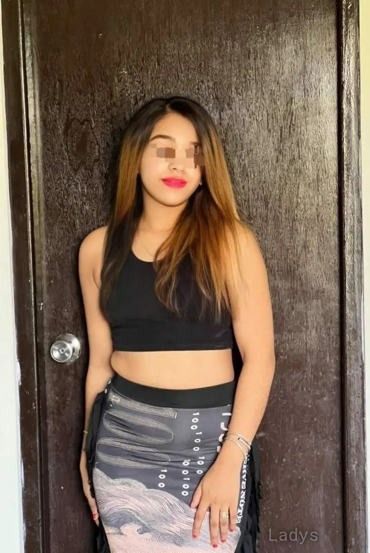 Lenna, 20 years brunette escorts in Colombo, height 160 sm, Weight  kg