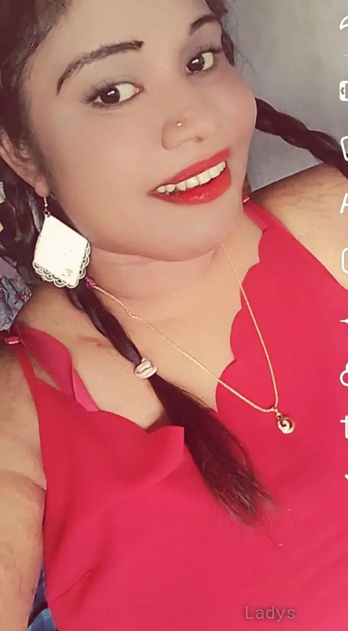 Malki, 25 years brunette escorts in Colombo, height 153 sm, Weight  kg