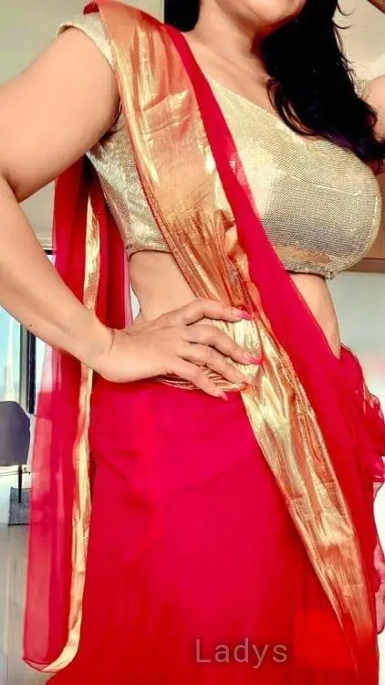 Shani, 33 years brunette escorts in Colombo, height 150 sm, Weight  kg