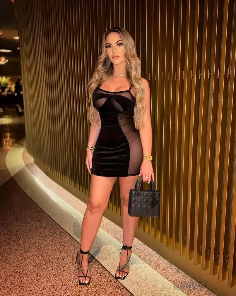 Winter, 25 years brunette escorts in Dallas, height 168 sm, Weight 59 kg