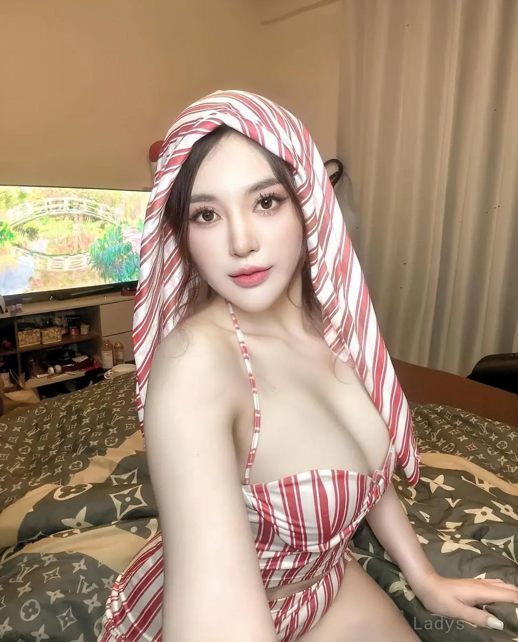 Diana, 22 years brunette escorts in Dammam, height 163 sm, Weight kg