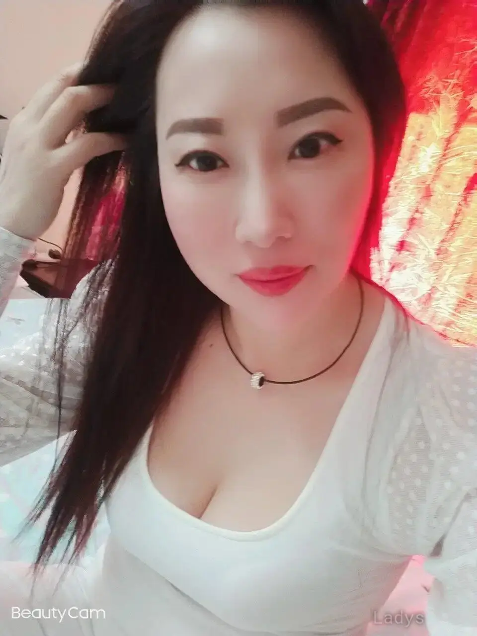 Miniu, 24 years brunette escorts in Dammam, height 168 sm, Weight  kg
