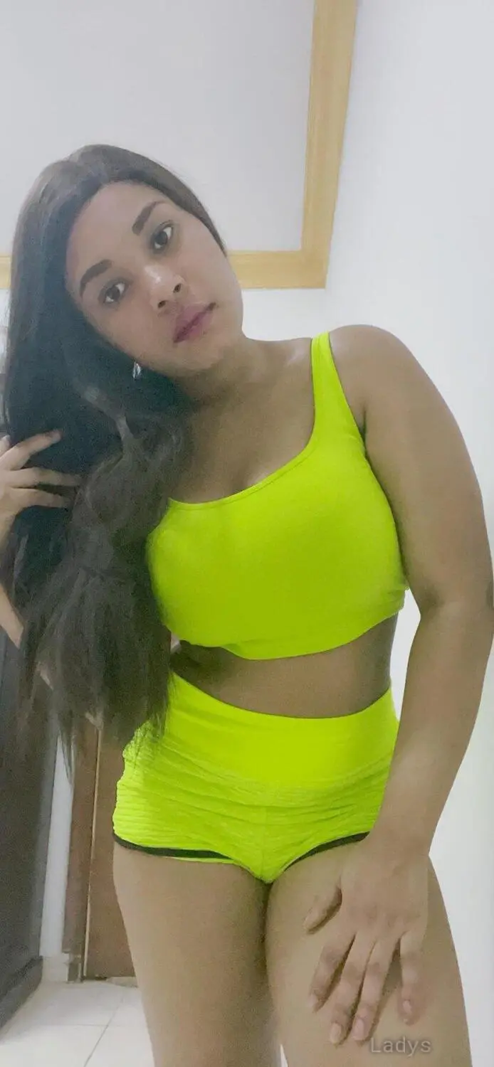 Sarah, 25 years brunette escorts in Dammam, height 168 sm, Weight  kg