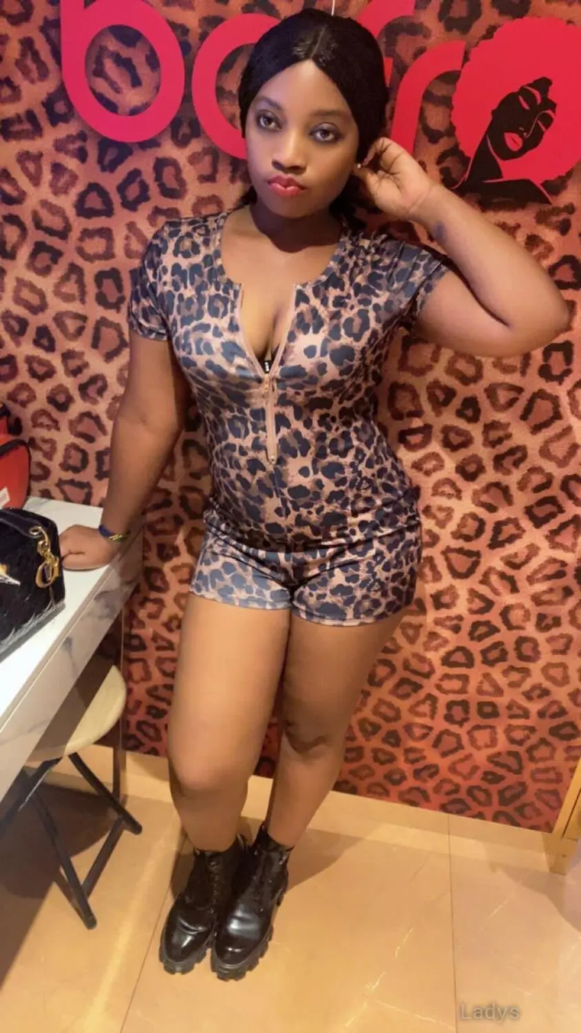 Vanilla, 30 years brunette escorts in Dar es Salaam, height 152 sm, Weight kg