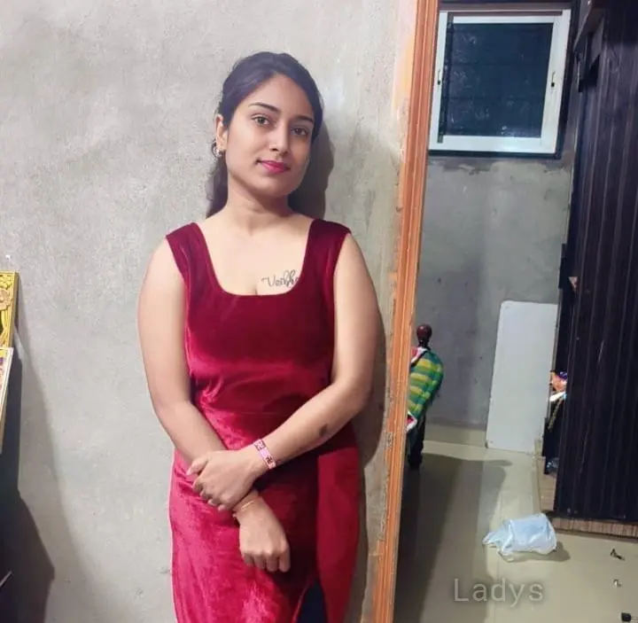 Rina, 24 years brunette escorts in Dehradun, height 163 sm, Weight  kg