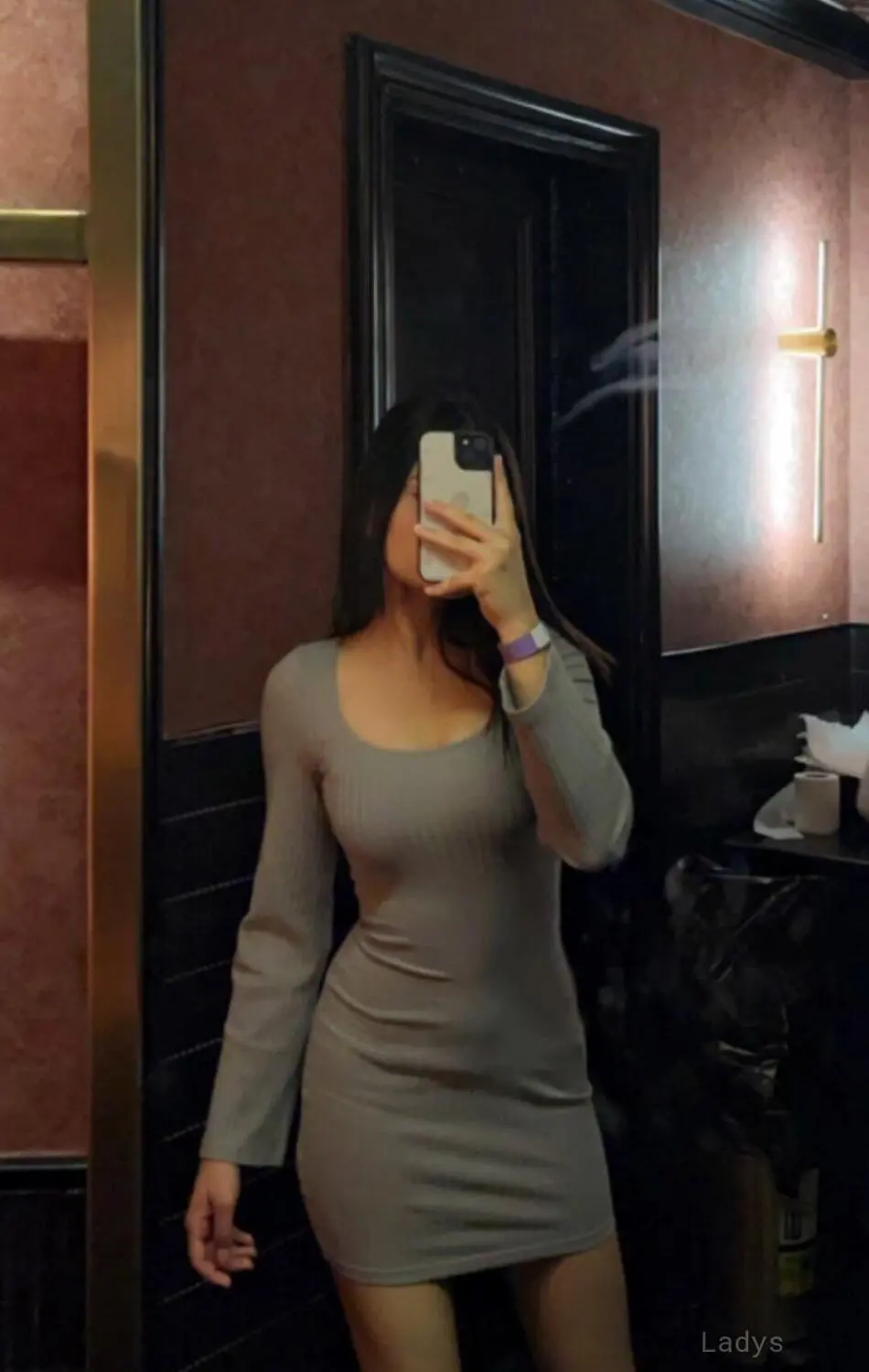 Aaradhya, 20 years brunette escorts in Delhi, height 153 sm, Weight kg