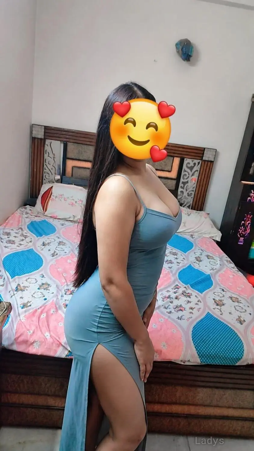 CAM🥀ANAL🥀 QUEEN ONLY OUTCALL, 30 years brunette escorts in Delhi, height 168 sm, Weight kg