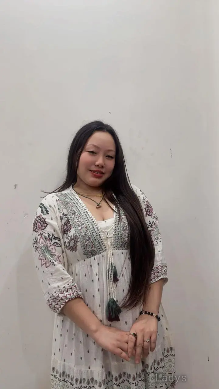 Jessica, 23 years brunette escorts in Delhi, height 153 sm, Weight kg