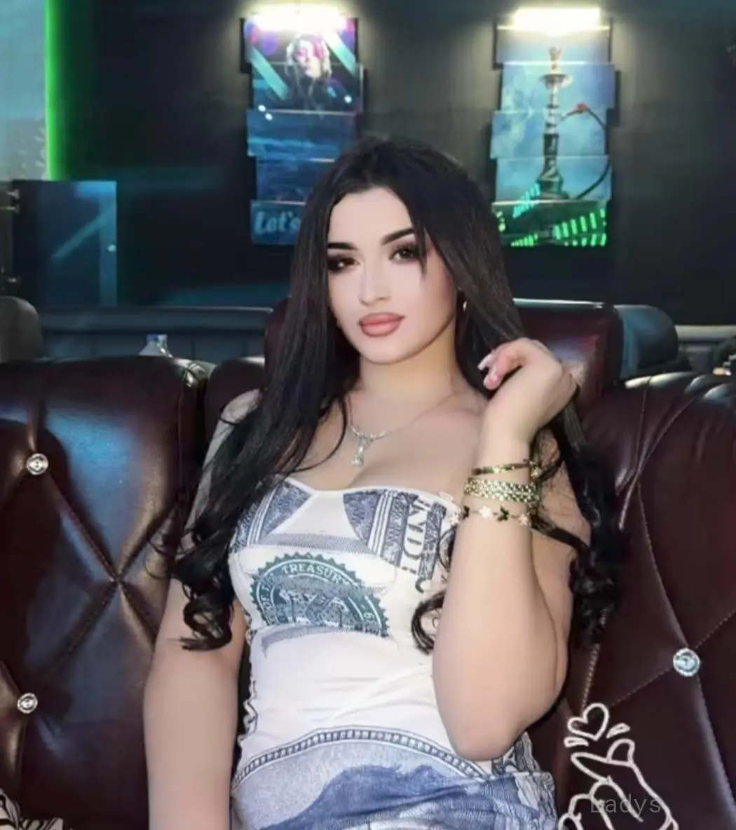 Lara, 24 years brunette escorts in Delhi, height 158 sm, Weight kg