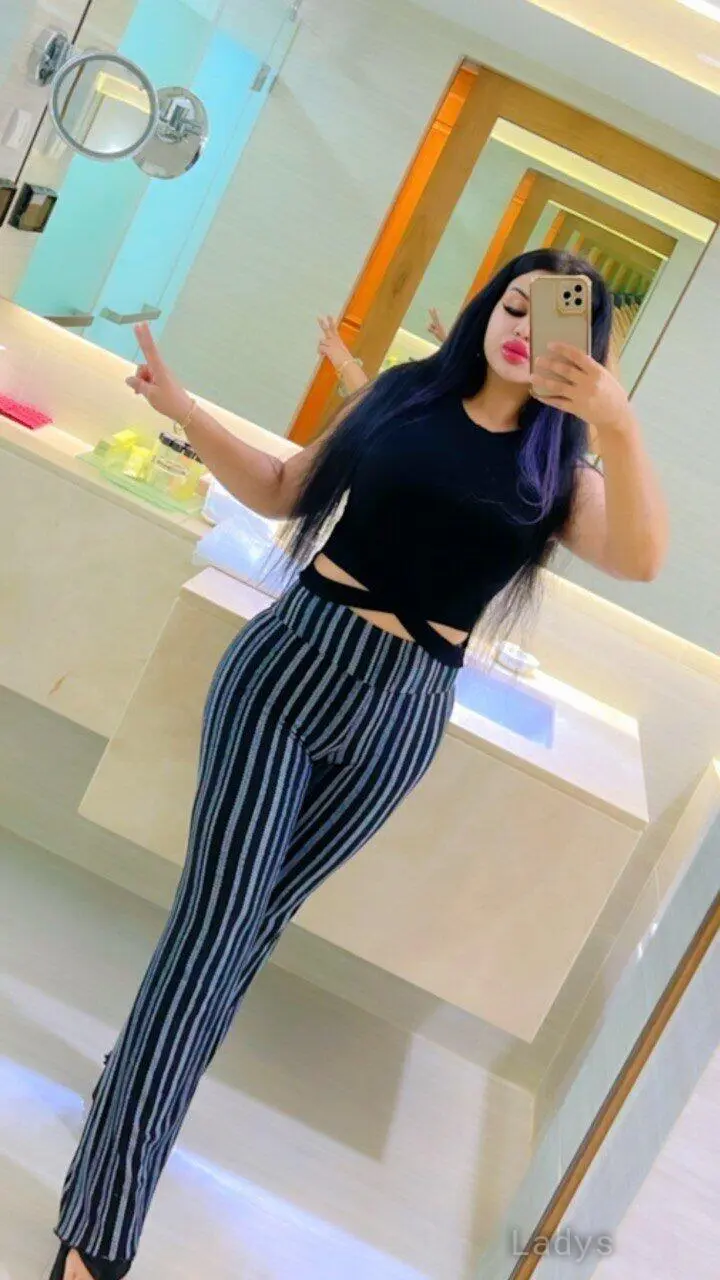 Maria, 25 years brunette escorts in Delhi, height 165 sm, Weight  kg