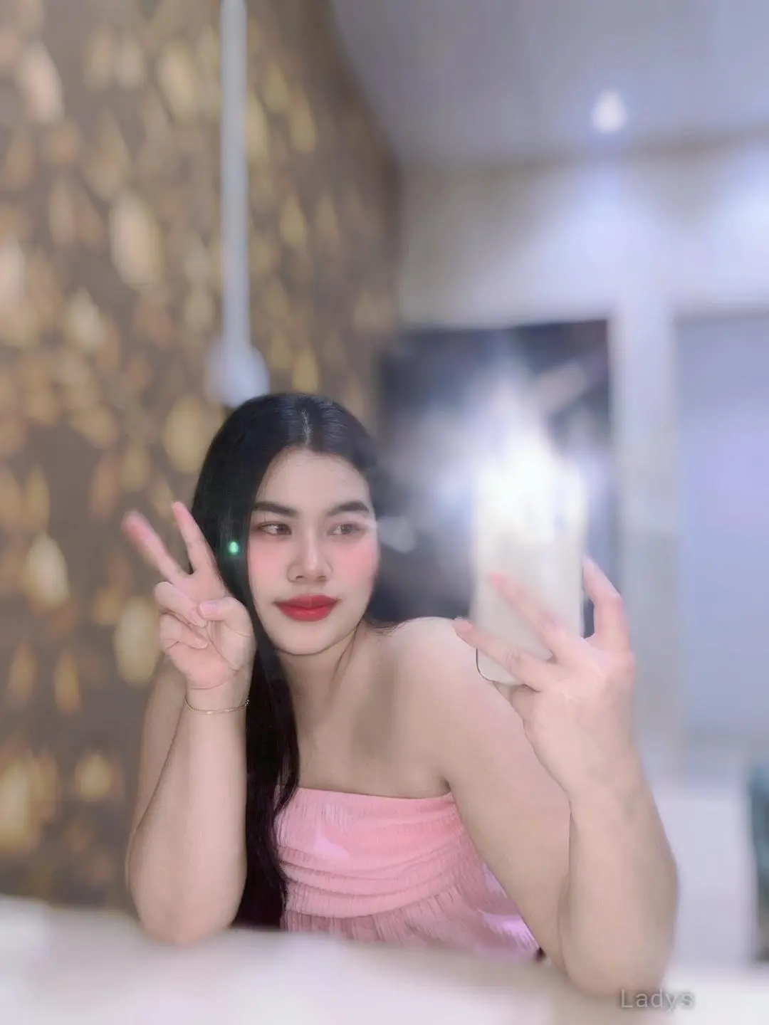 Darin, 20 years brunette escorts in Doha, height 160 sm, Weight  kg