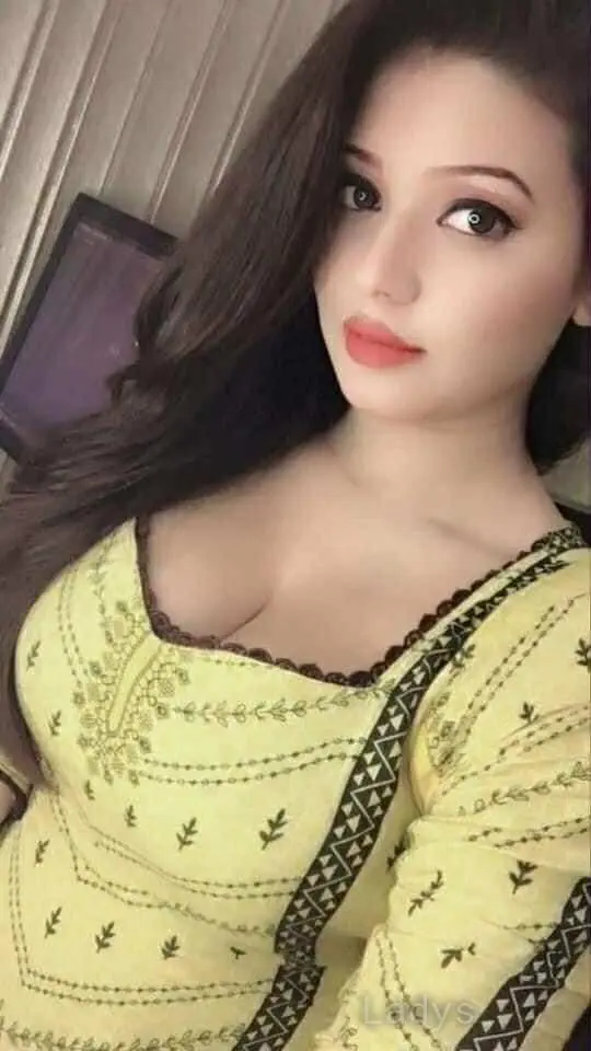 Linango, 23 years brunette escorts in Doha, height 170 sm, Weight kg