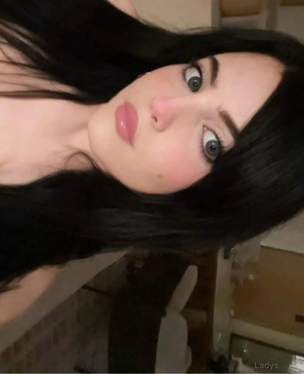 Lininda, 26 years brunette escorts in Doha, height 160 sm, Weight kg
