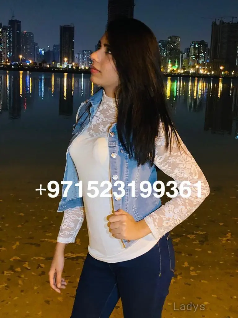Lisa, 19 years brunette escorts in Doha, height 172 sm, Weight kg