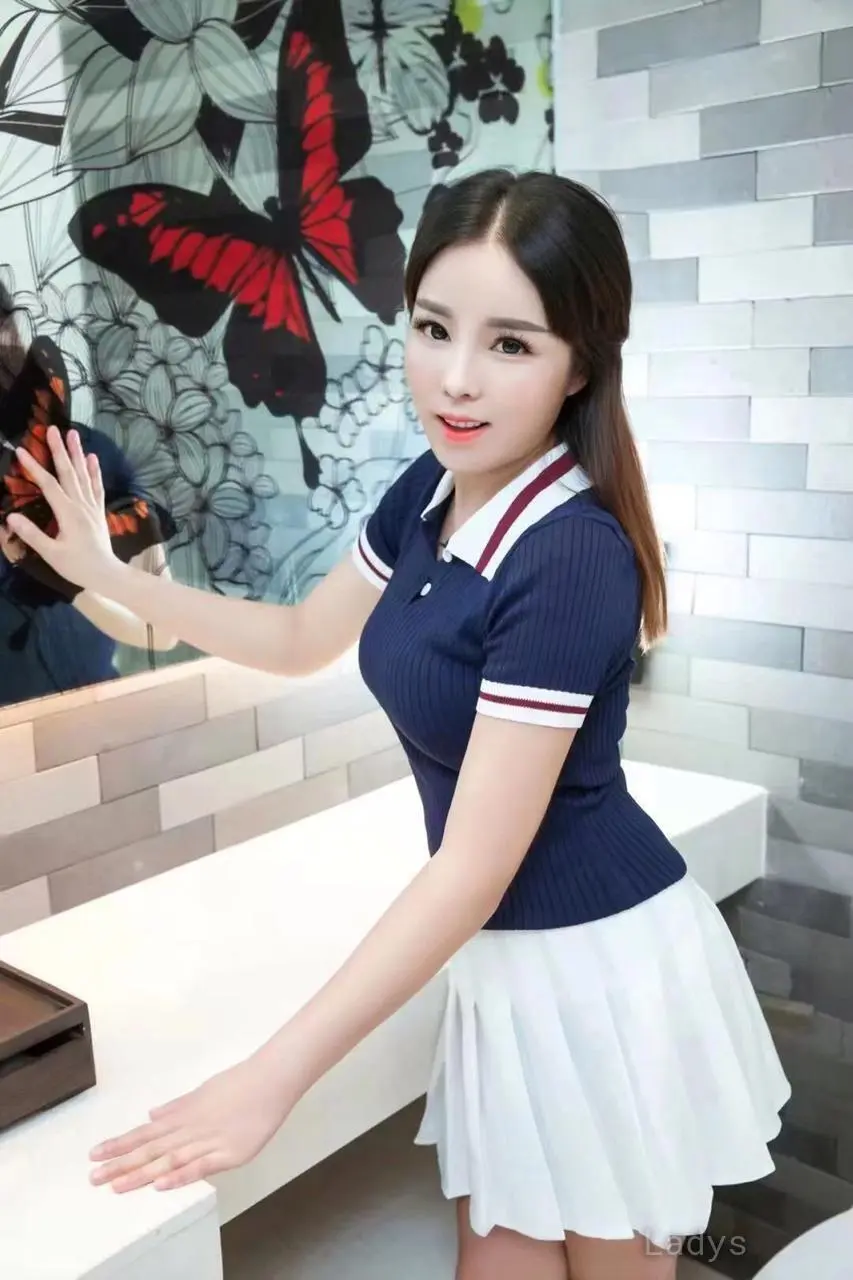 Manny, 22 years brunette escorts in Doha, height 167 sm, Weight  kg