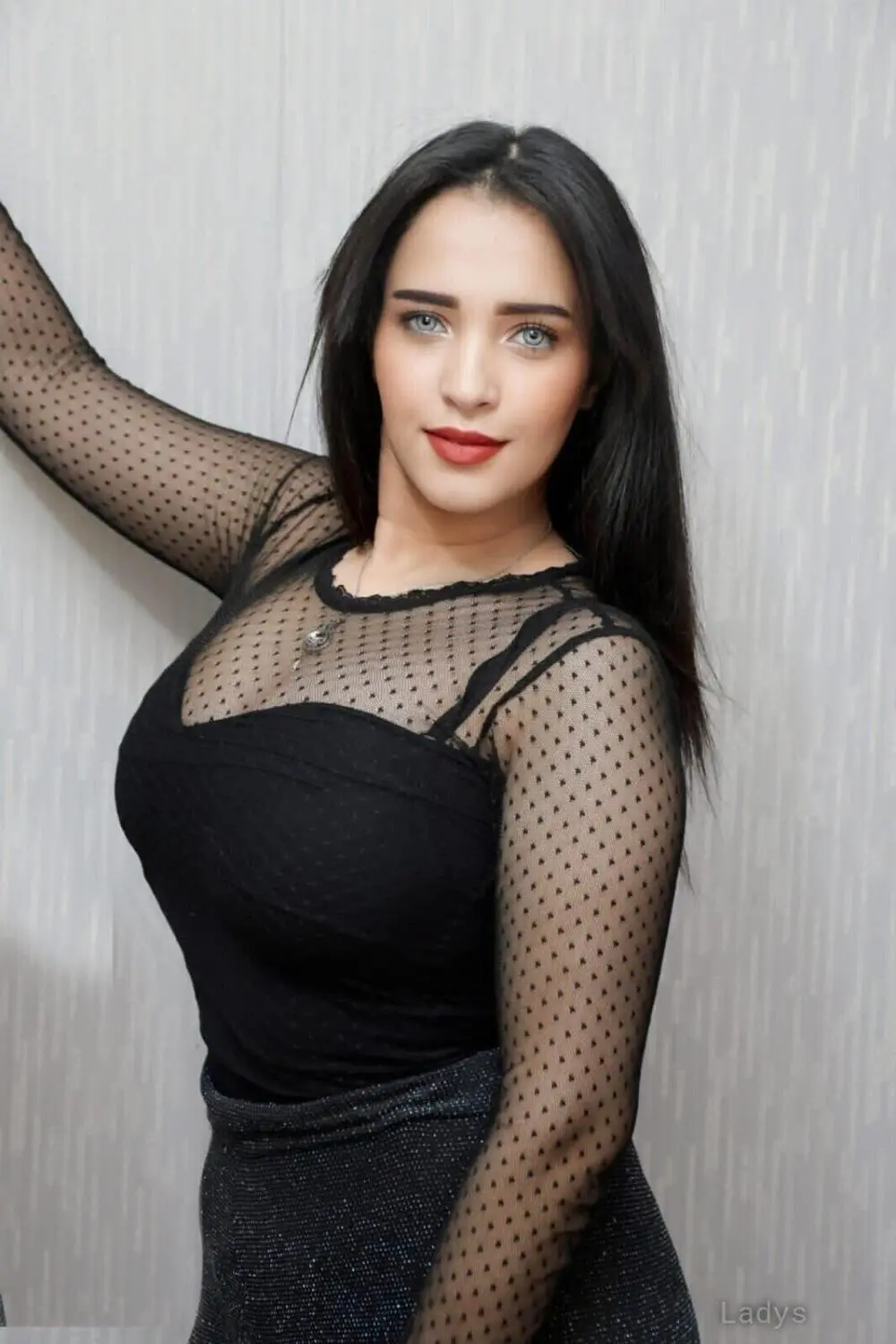 Arabian Girl's, 21 years brunette escorts in Dubai, height 168 sm, Weight kg