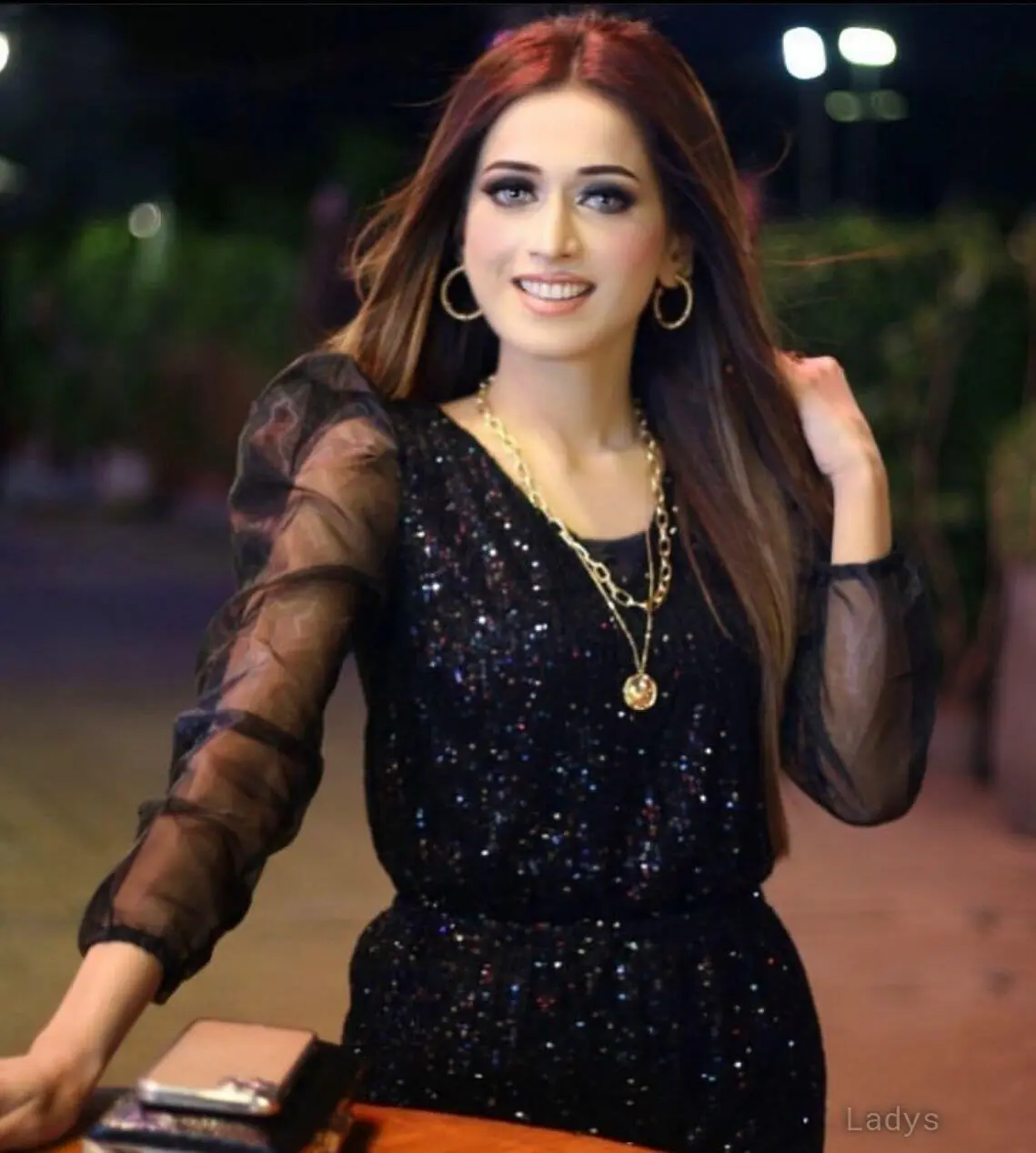 Diya, 25 years brunette escorts in Dubai, height 168 sm, Weight  kg
