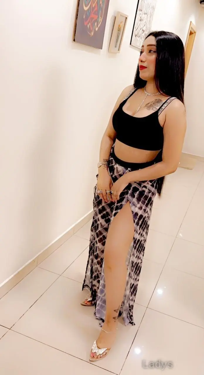 Eshal, 22 years brunette escorts in Dubai, height 178 sm, Weight  kg
