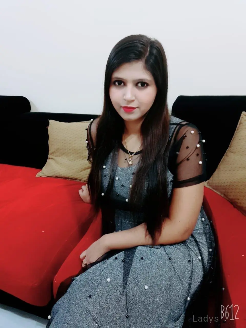 Eshita, 23 years brunette escorts in Dubai, height 167 sm, Weight  kg