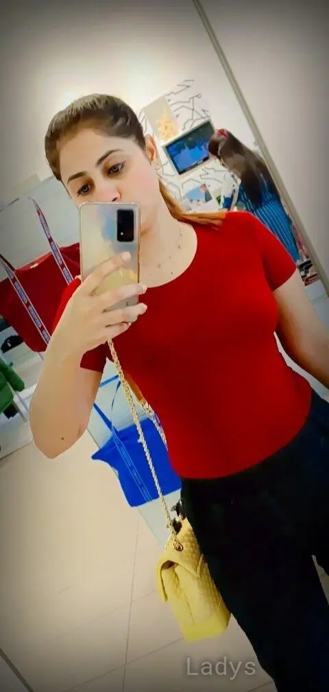 Garima, 24 years brunette escorts in Dubai, height 167 sm, Weight  kg