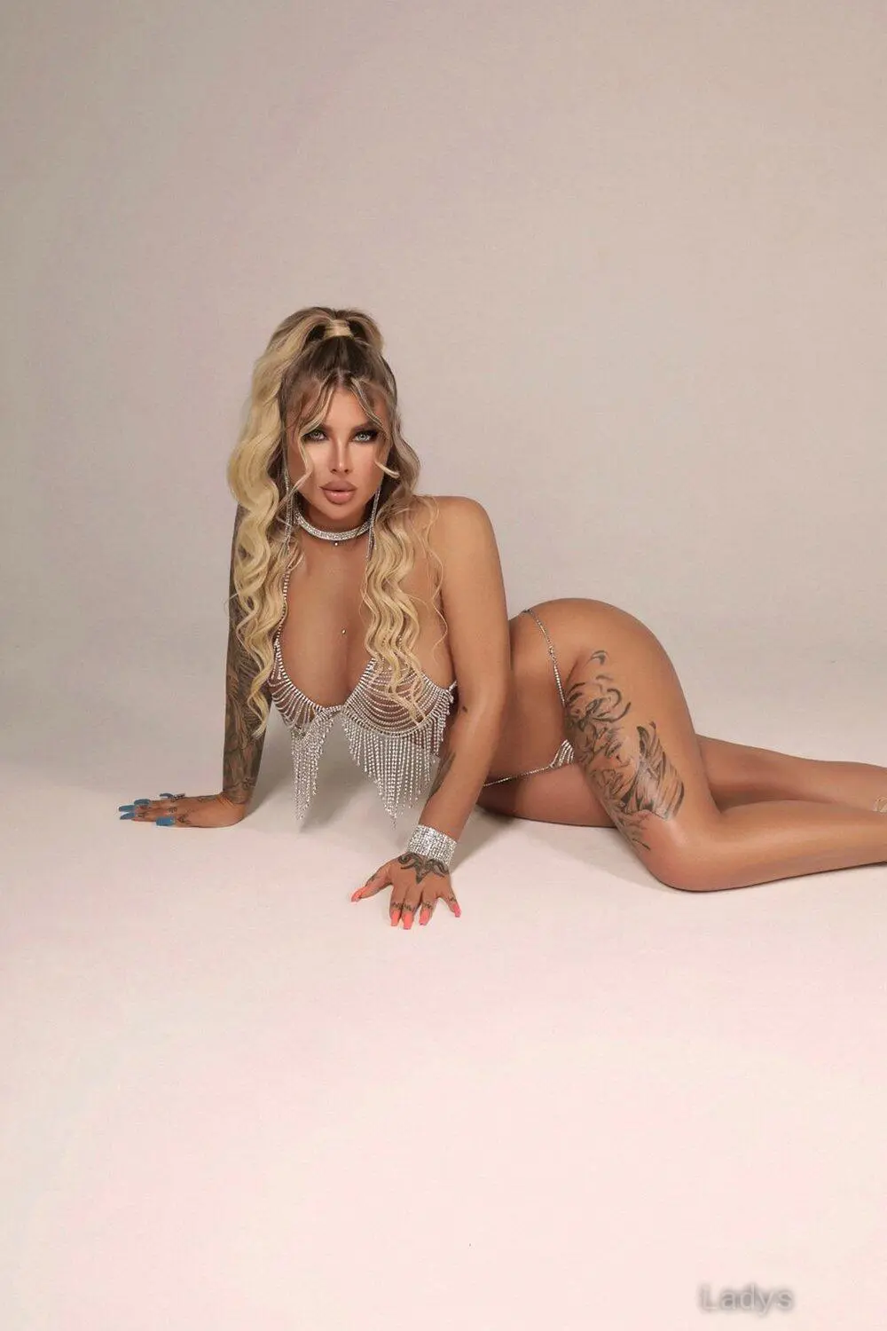 Marlen1, 28 years brunette escorts in Dubai, height 166 sm, Weight  kg