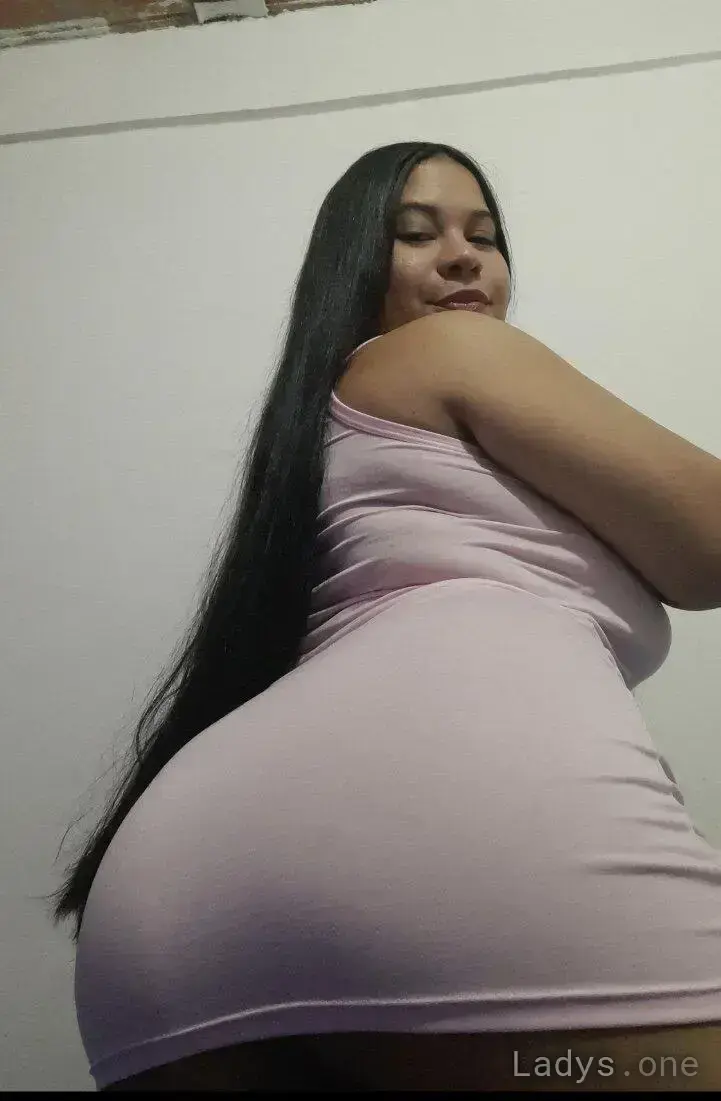 Marry, 28 years brunette escorts in Dubai, height 165 sm, Weight  kg
