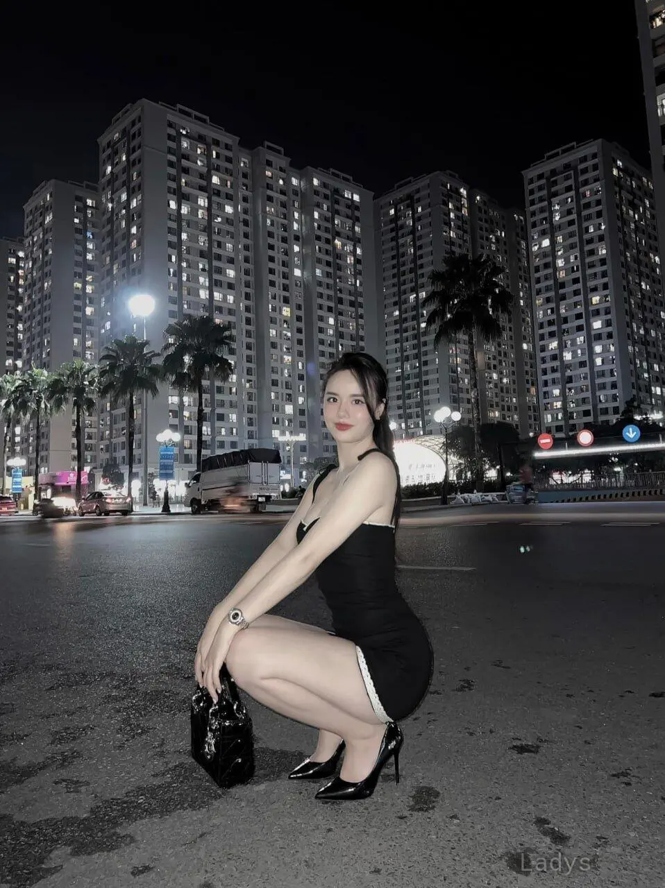 Mina. Anal DeepThroat Cim, 22 years brunette escorts in Dubai, height 170 sm, Weight kg