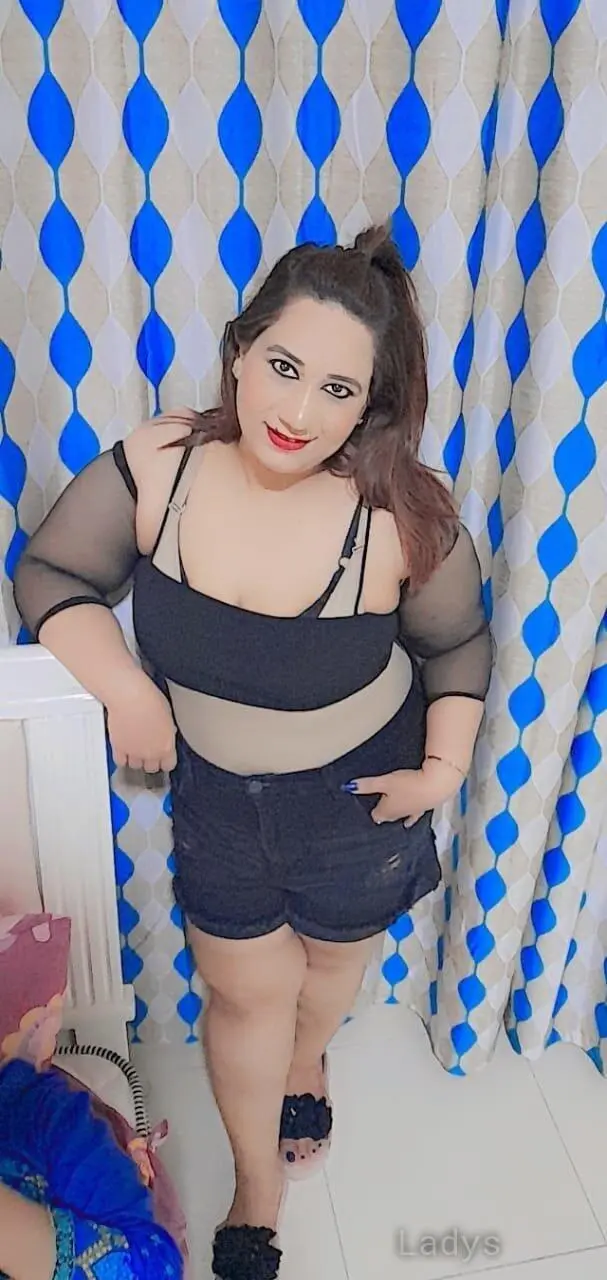 Monika Busty Milf, 24 years brunette escorts in Dubai, height 167 sm, Weight  kg